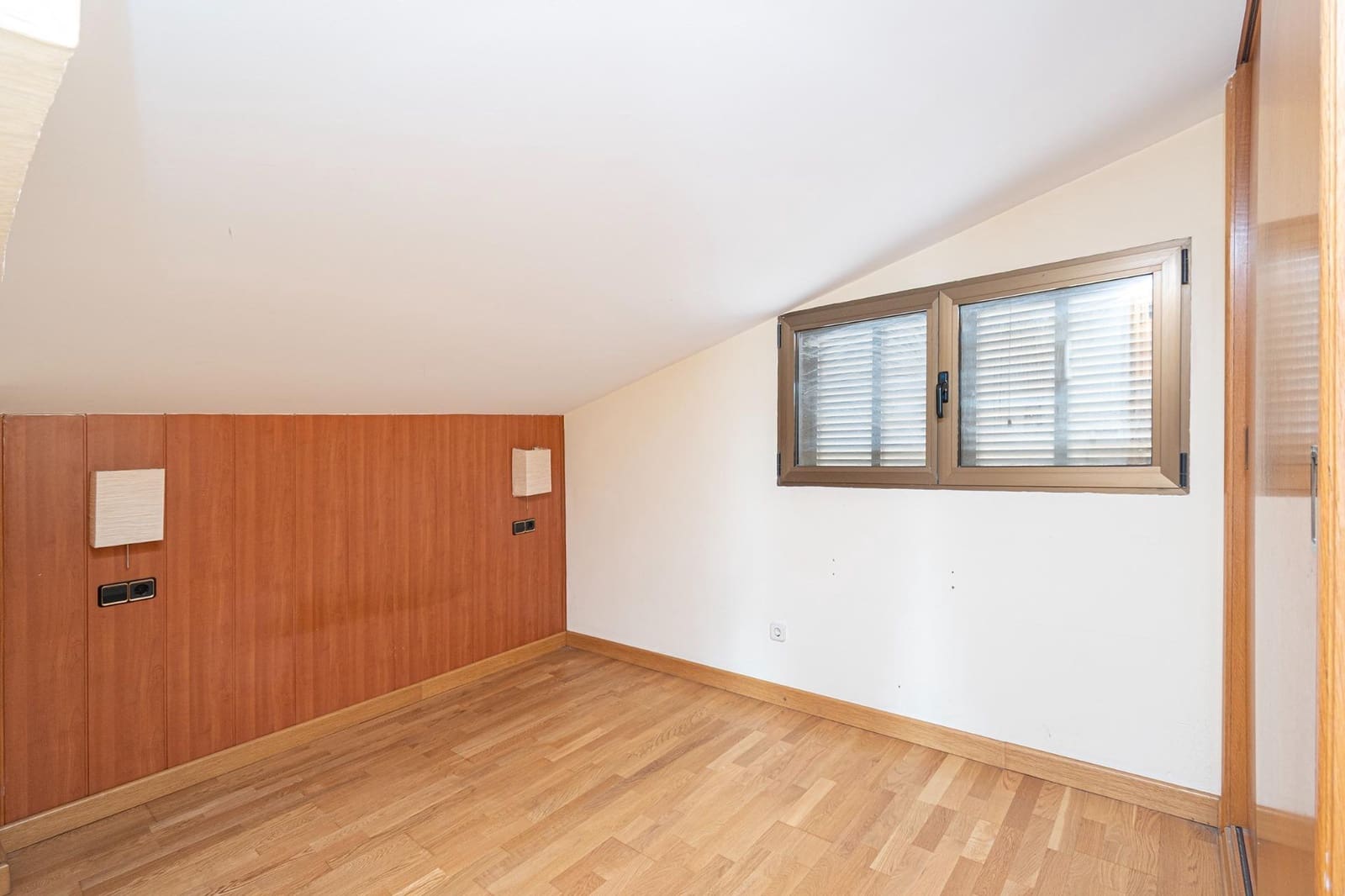 5 bedroom Office for sale in Palma de Mallorca - € 359,000 (Ref: 9608116)