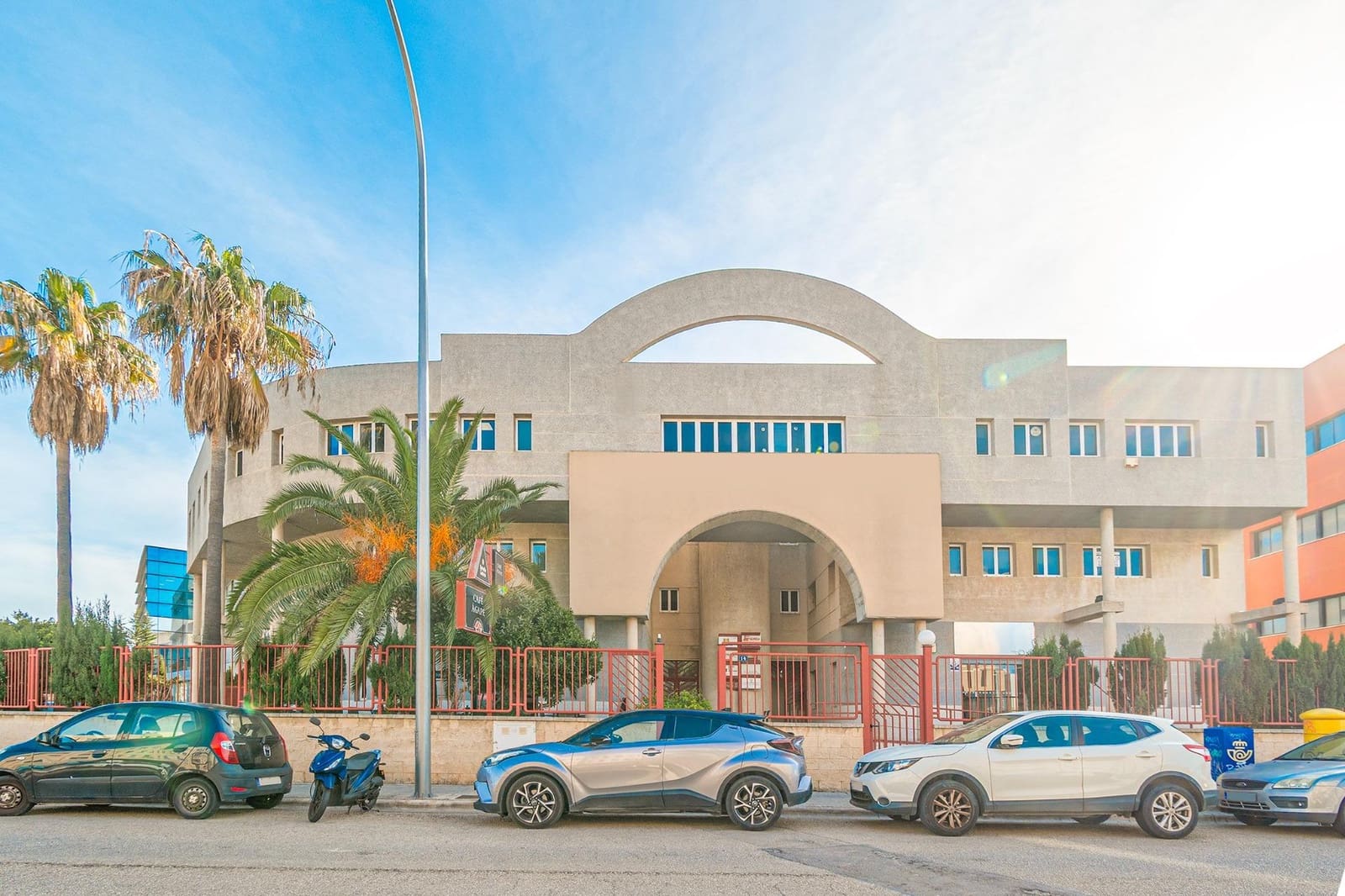 5 bedroom Office for sale in Palma de Mallorca - € 359,000 (Ref: 9608116)