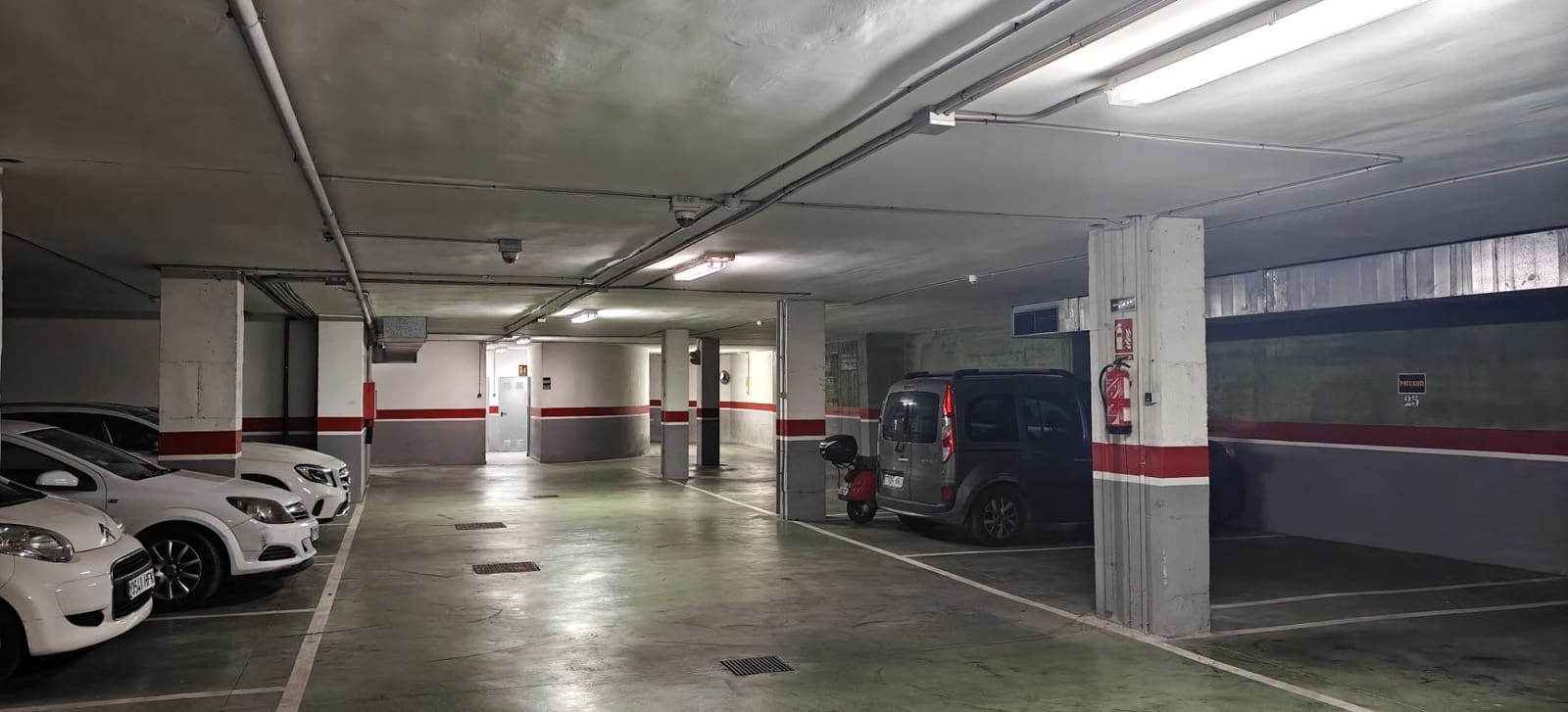 Garage till salu i Palma de Mallorca - 200 000 € (Ref: 9670730)