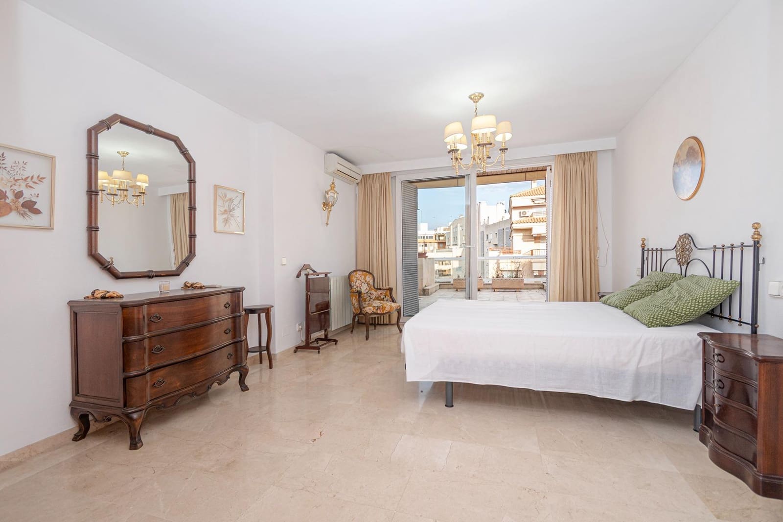 6 Zimmer Penthouse zu verkaufen in Palma de Mallorca mit Garage - 1.260.000 € (Ref: 9721735)