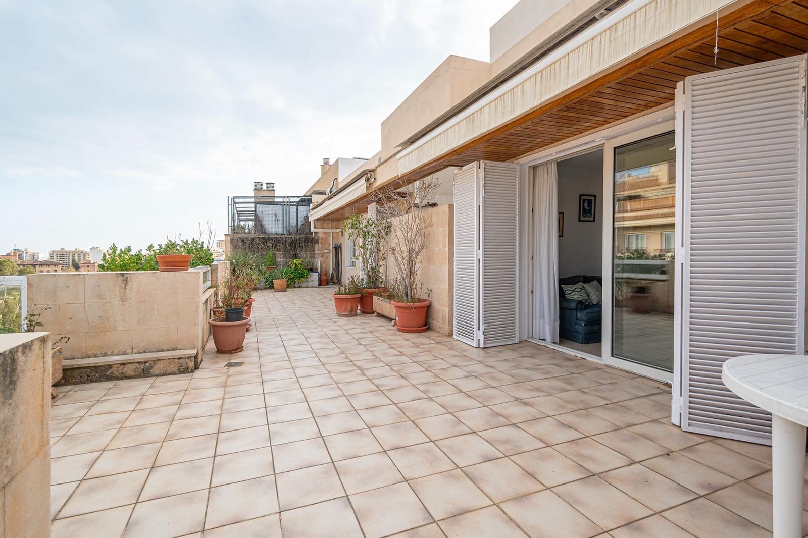 6 bedroom Penthouse for sale in Palma de Mallorca with garage - € 1,260,000 (Ref: 9721735)
