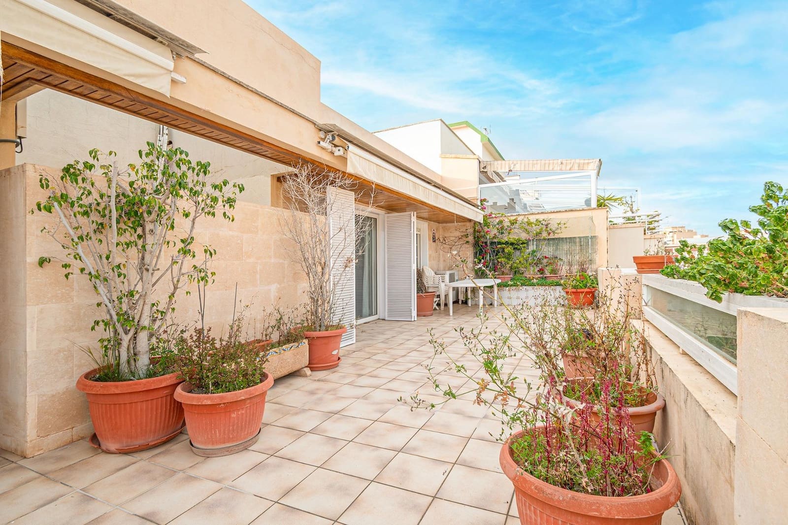 6 bedroom Penthouse for sale in Palma de Mallorca with garage - € 1,260,000 (Ref: 9721735)