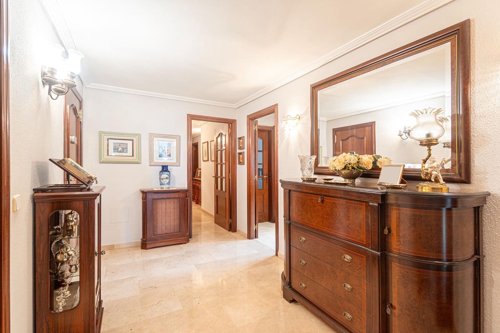 4 bedroom Flat for sale in Cas Catala with pool garage - € 2,125,000 (Ref: 9721736)