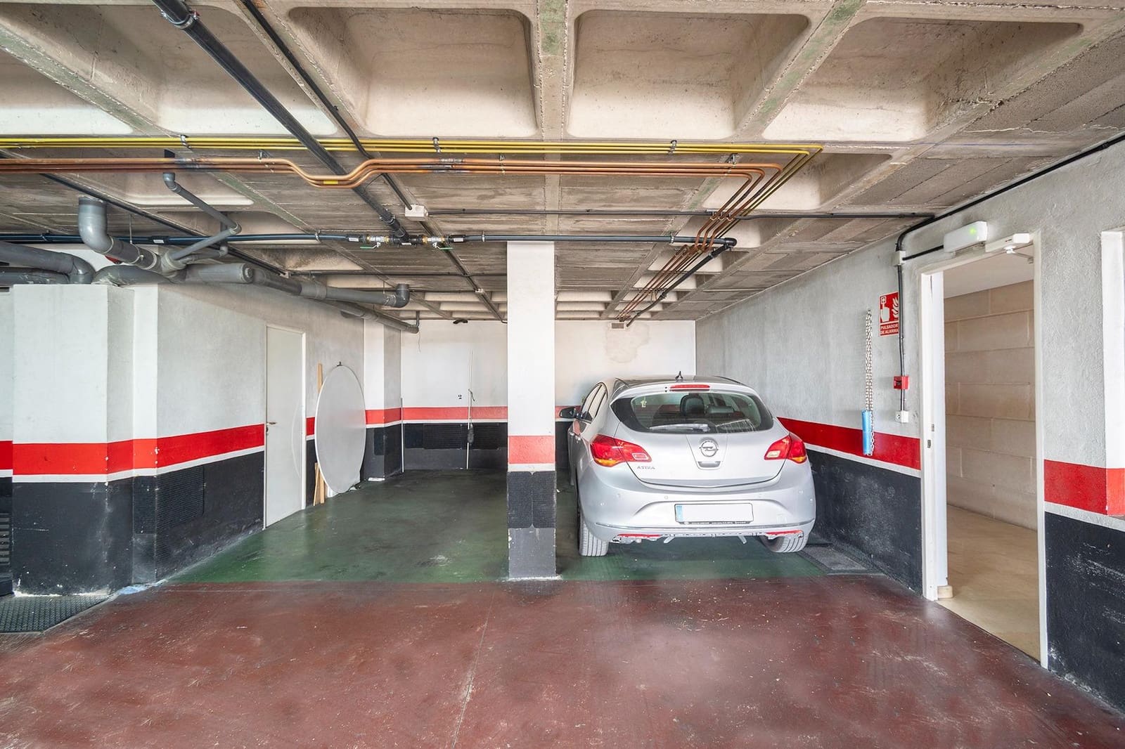 4 bedroom Flat for sale in Cas Catala with pool garage - € 2,125,000 (Ref: 9721736)