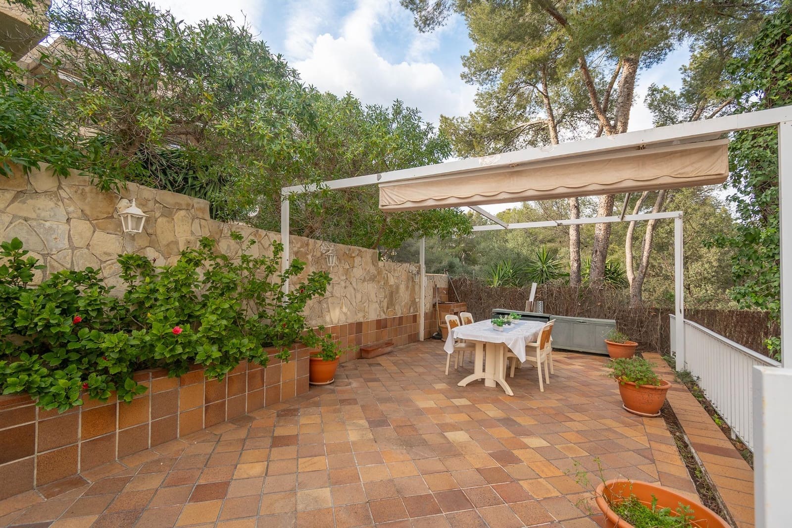4 bedroom Flat for sale in Cas Catala with pool garage - € 2,125,000 (Ref: 9721736)