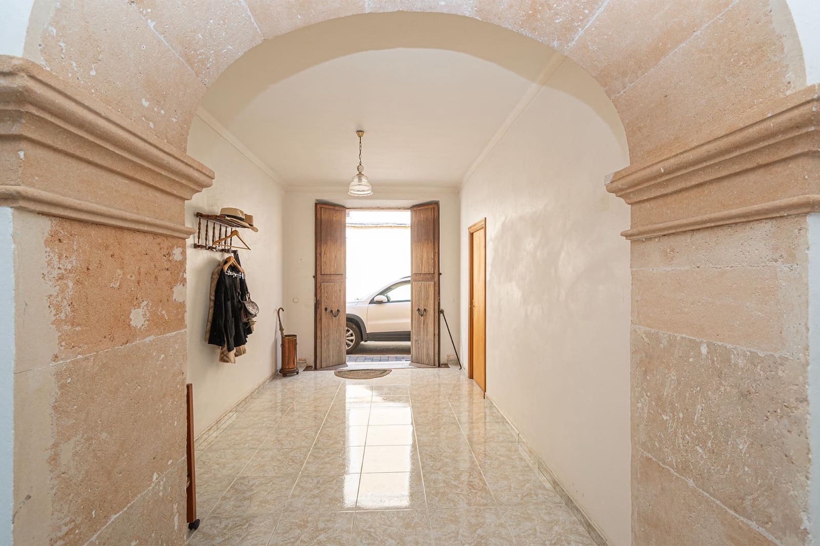 3 bedroom Townhouse for sale in Porreres - € 398,000 (Ref: 9726669)