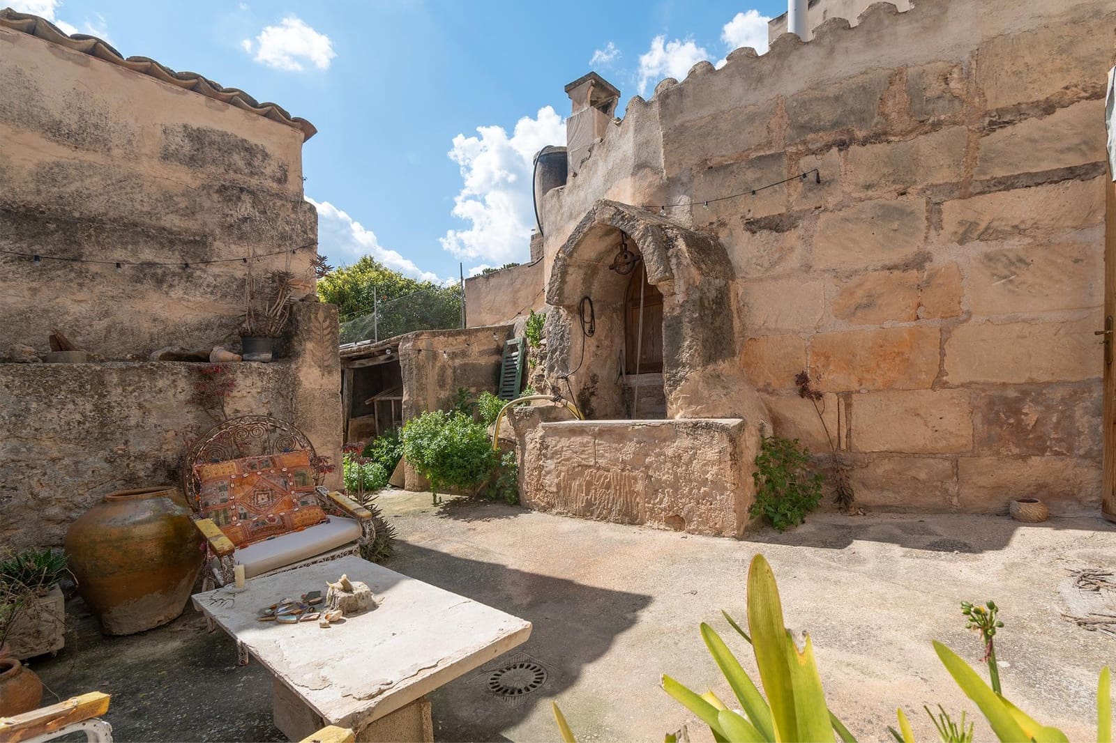 3 bedroom Townhouse for sale in Porreres - € 398,000 (Ref: 9726669)