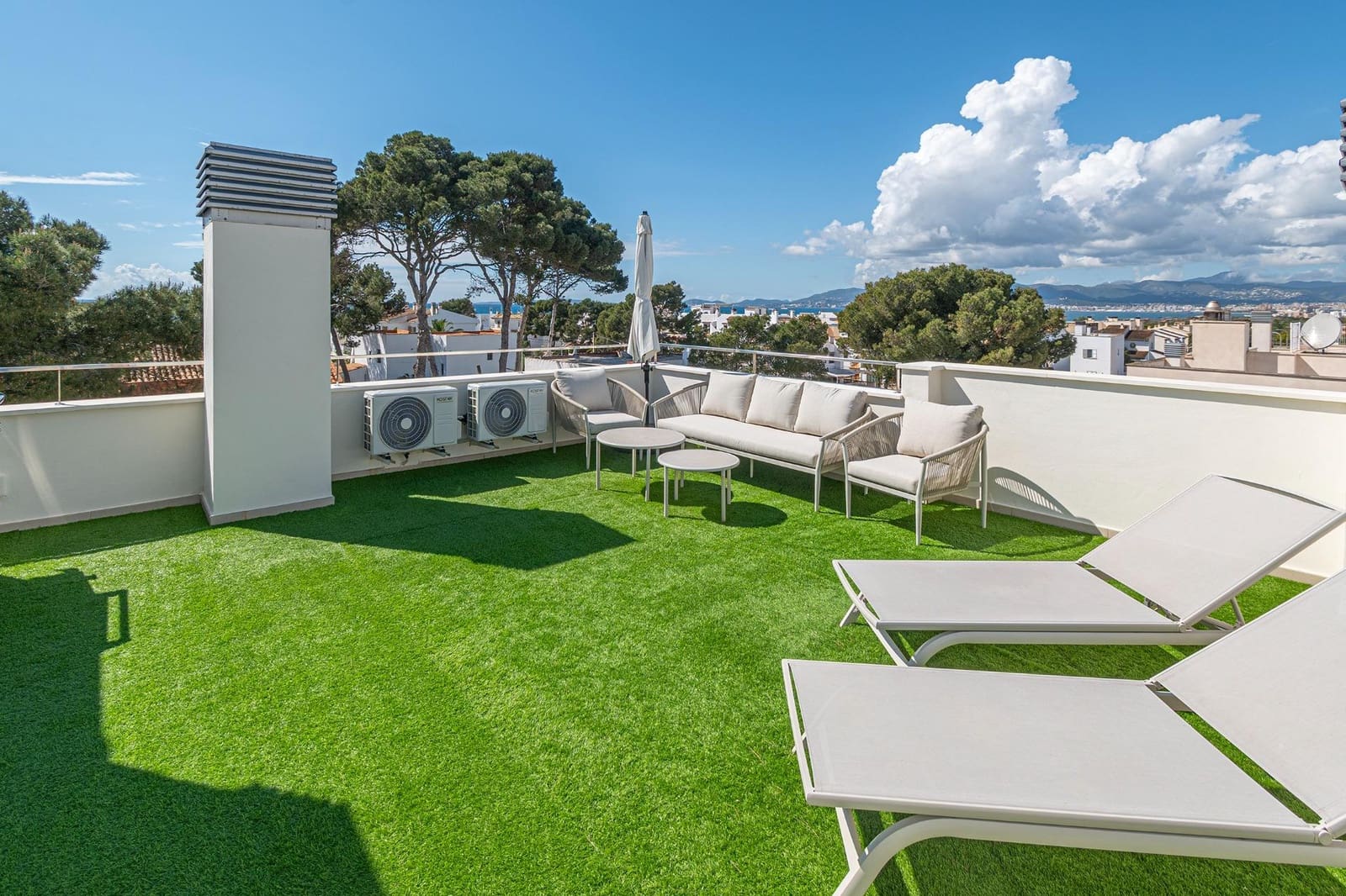 1 makuuhuone Kattohuoneisto vuokrattavana paikassa Can Pastilla mukana 
autotalli - 1 700 € (Ref: 9735617)