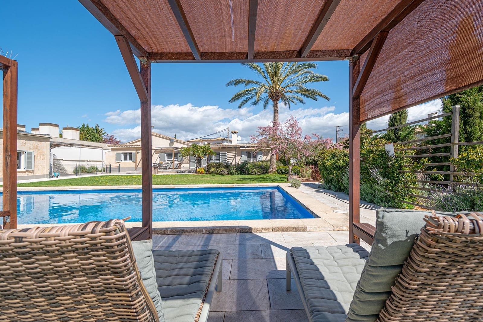 6 bedroom Villa for sale in Son Sardina with pool - € 2,400,000 (Ref: 9738595)