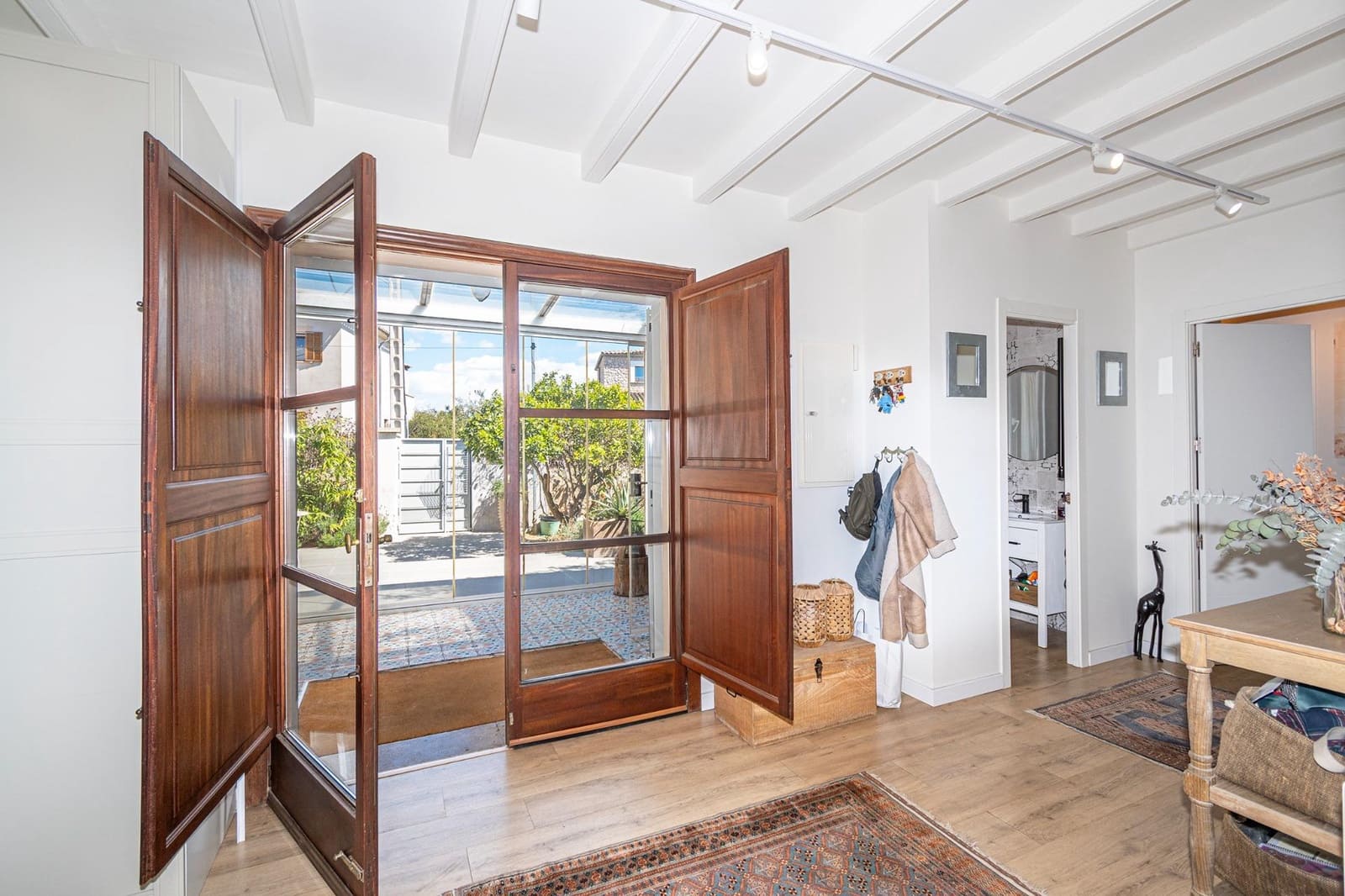 6 bedroom Villa for sale in Son Sardina with pool - € 2,400,000 (Ref: 9738595)