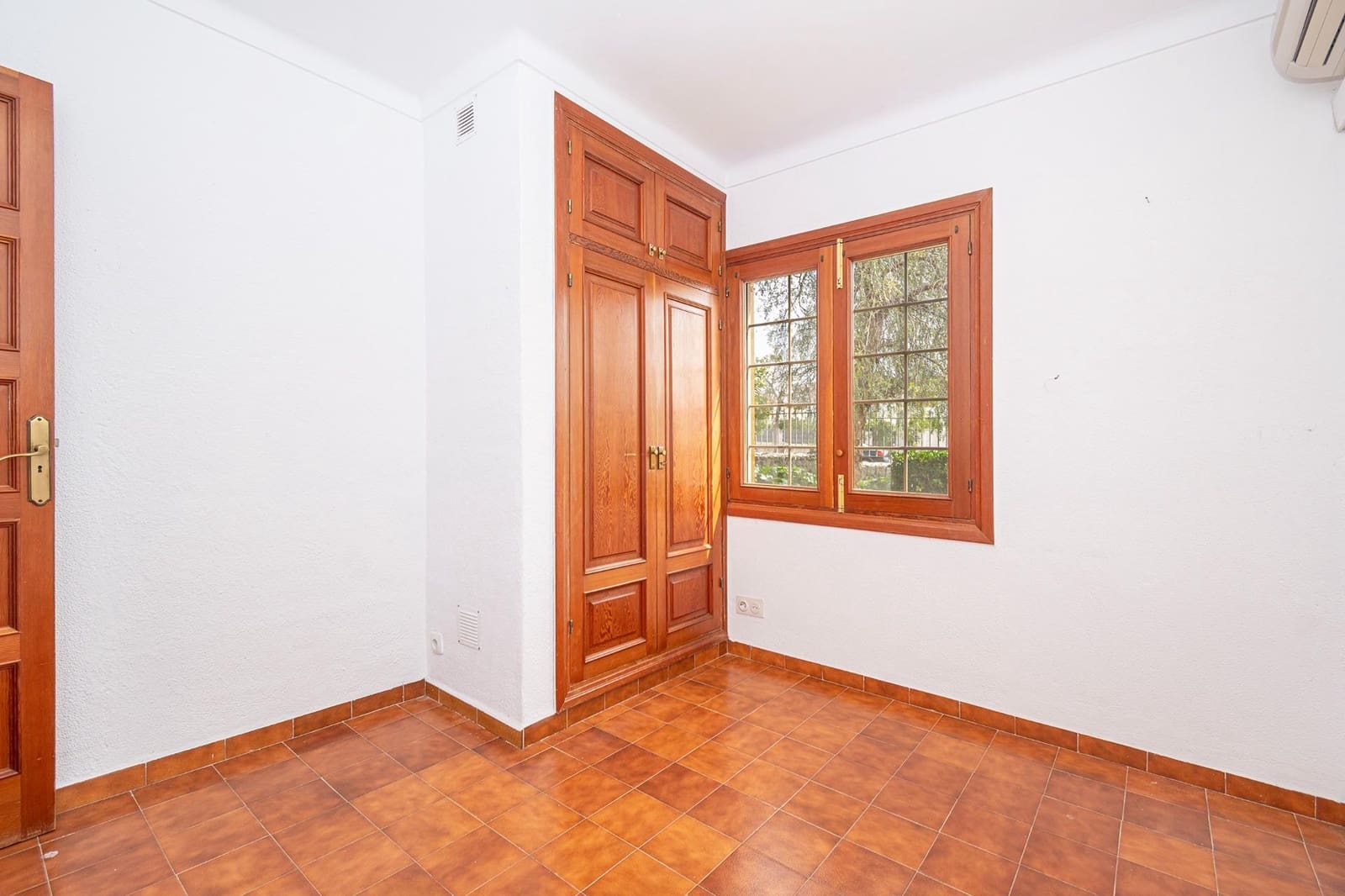 Chalet de 4 habitaciones en Palmanyola en venta con garaje - 865.000 € (Ref: 9770699)