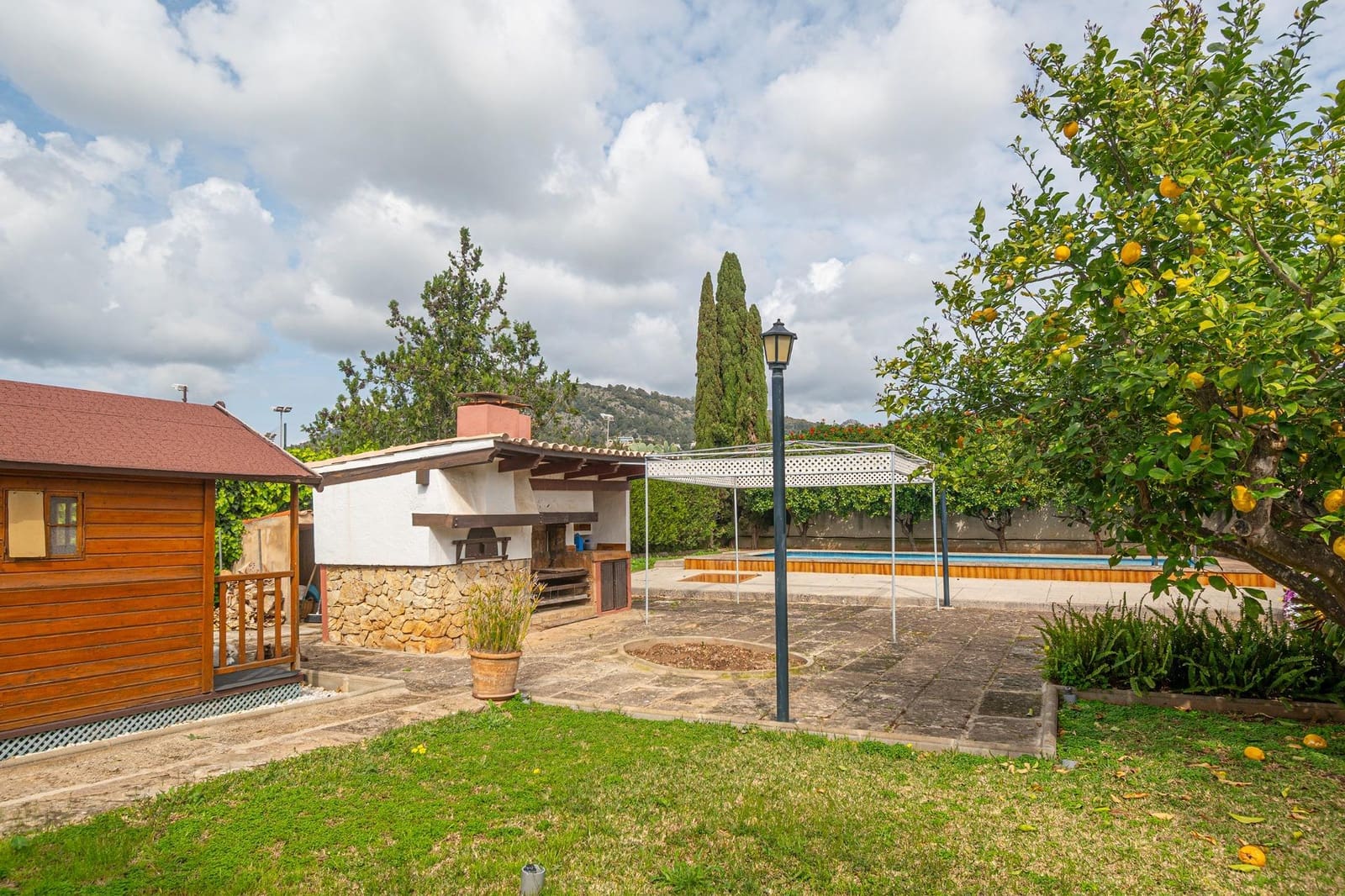 Chalet de 4 habitaciones en Palmanyola en venta con garaje - 865.000 € (Ref: 9770699)