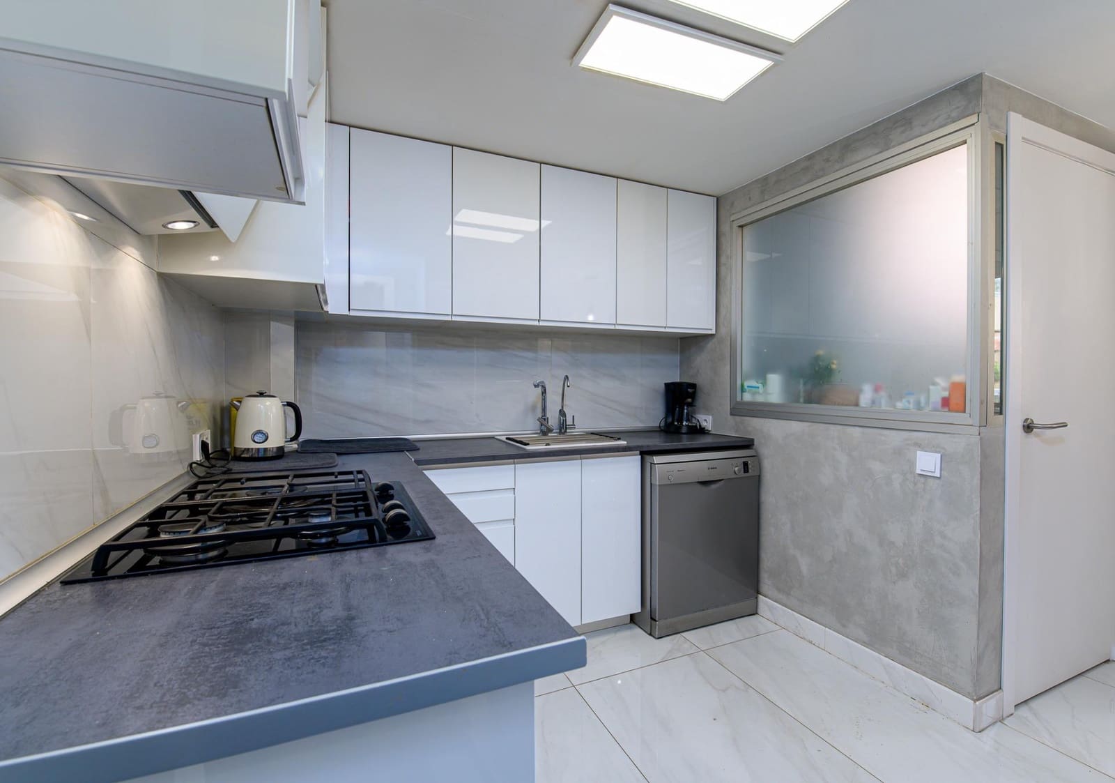 Apartamento de 3 habitaciones en Palma de Mallorca en venta con piscina garaje - 950.000 € (Ref: 9783028)