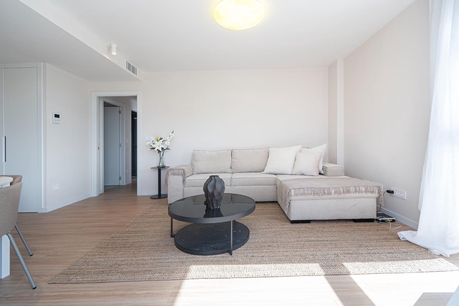 2 soverom Leilighet til leie i Palma de Mallorca med svømmebasseng garasje - € 3 300 (Ref: 9791088)