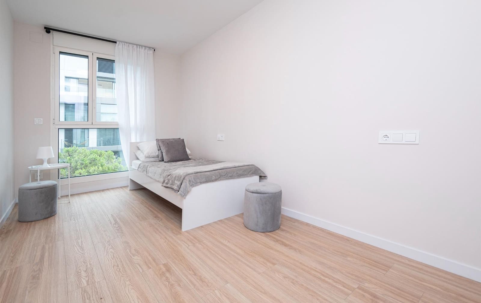 2 soverom Leilighet til leie i Palma de Mallorca med svømmebasseng garasje - € 3 300 (Ref: 9791088)