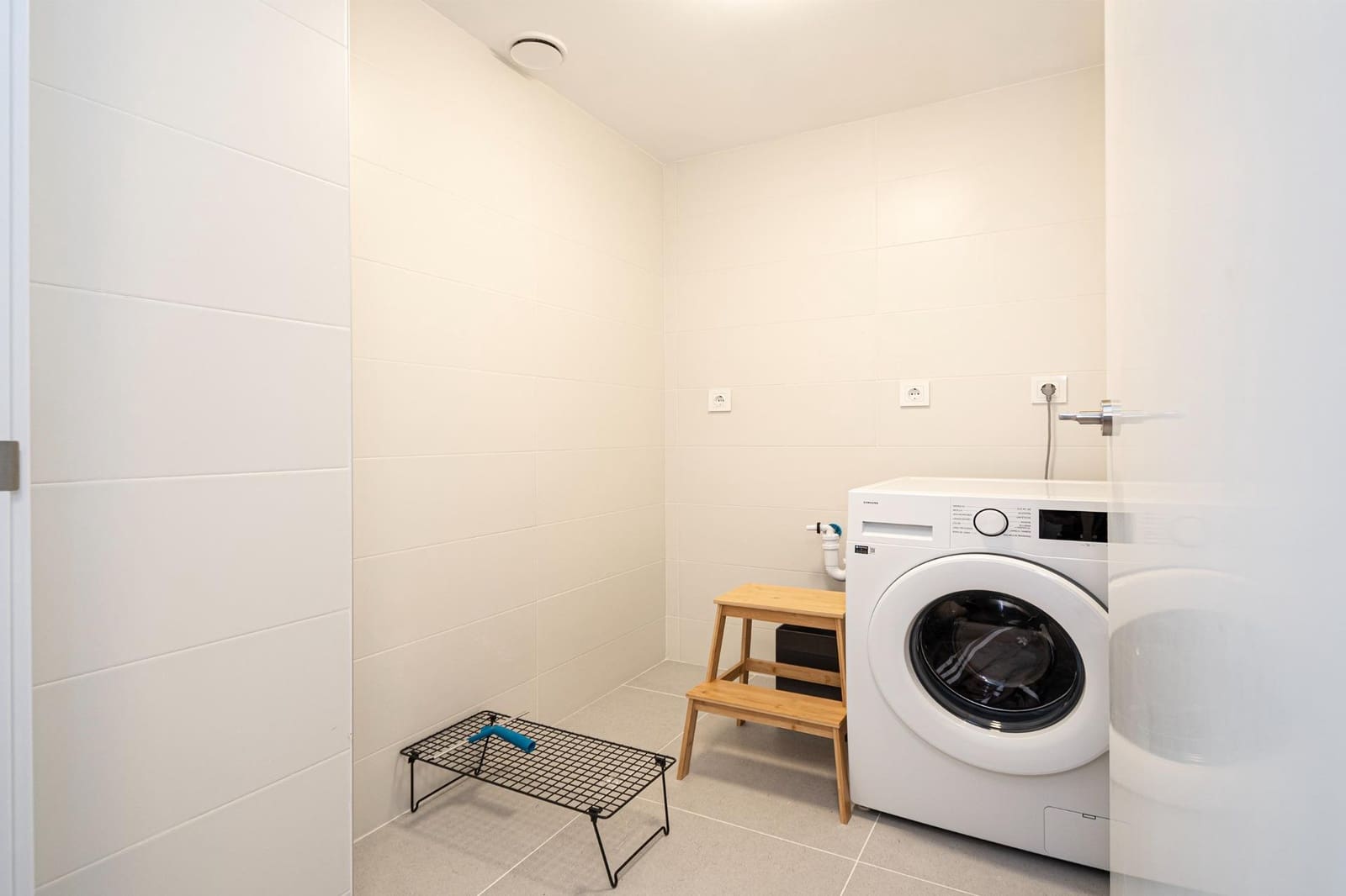 2 soverom Leilighet til leie i Palma de Mallorca med svømmebasseng garasje - € 3 300 (Ref: 9791088)