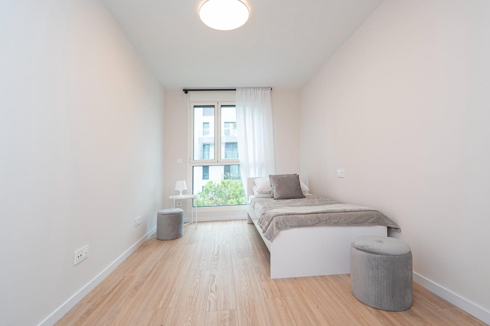 2 soverom Leilighet til leie i Palma de Mallorca med svømmebasseng garasje - € 3 300 (Ref: 9791088)