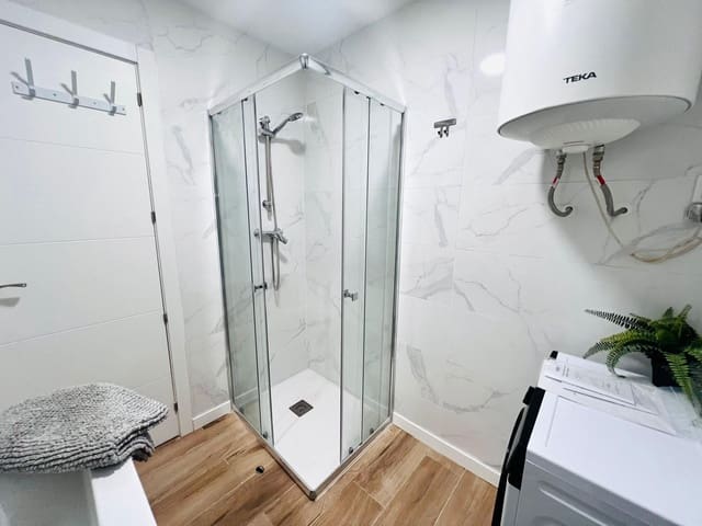 8 soveværelse Penthouse til salg i Palma de Mallorca - € 420.000 (Ref: 9797148)