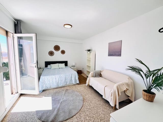 8 soveværelse Penthouse til salg i Palma de Mallorca - € 420.000 (Ref: 9797148)