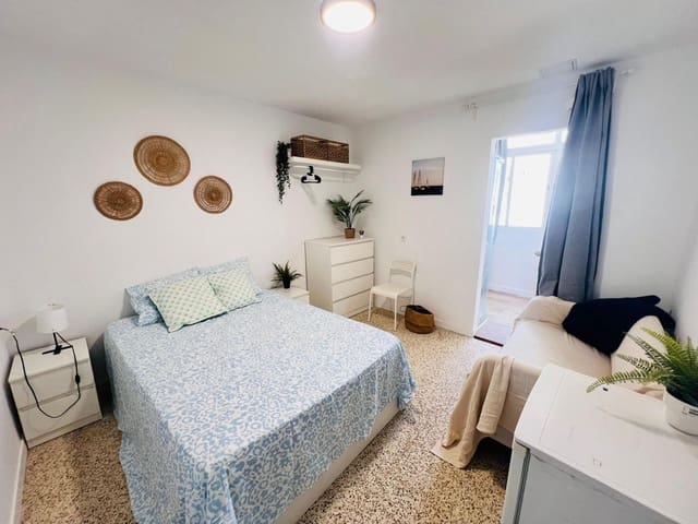 8 soveværelse Penthouse til salg i Palma de Mallorca - € 420.000 (Ref: 9797148)