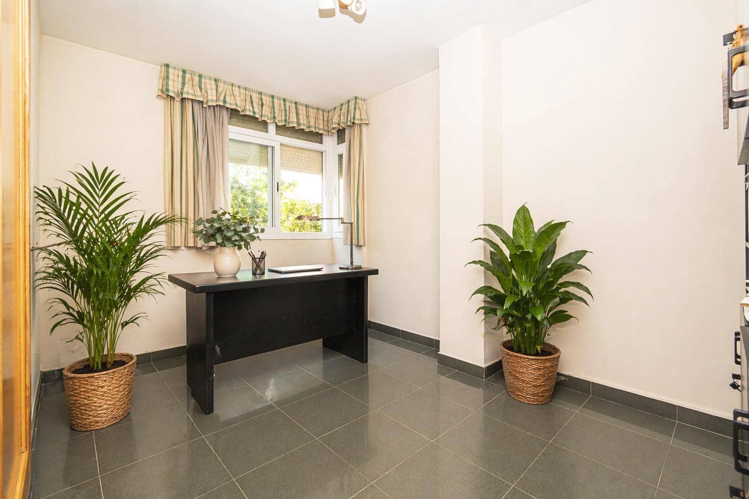 3 sovrum Lägenhet till salu i Palma de Mallorca med garage - 470 000 € (Ref: 9808015)