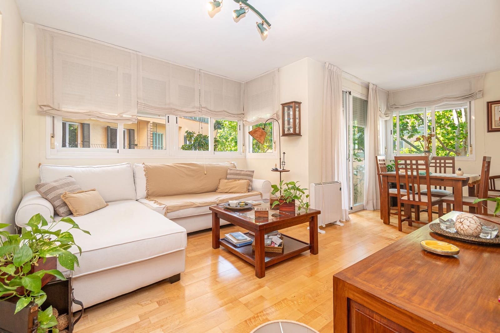 3 sovrum Lägenhet till salu i Palma de Mallorca med garage - 470 000 € (Ref: 9808015)