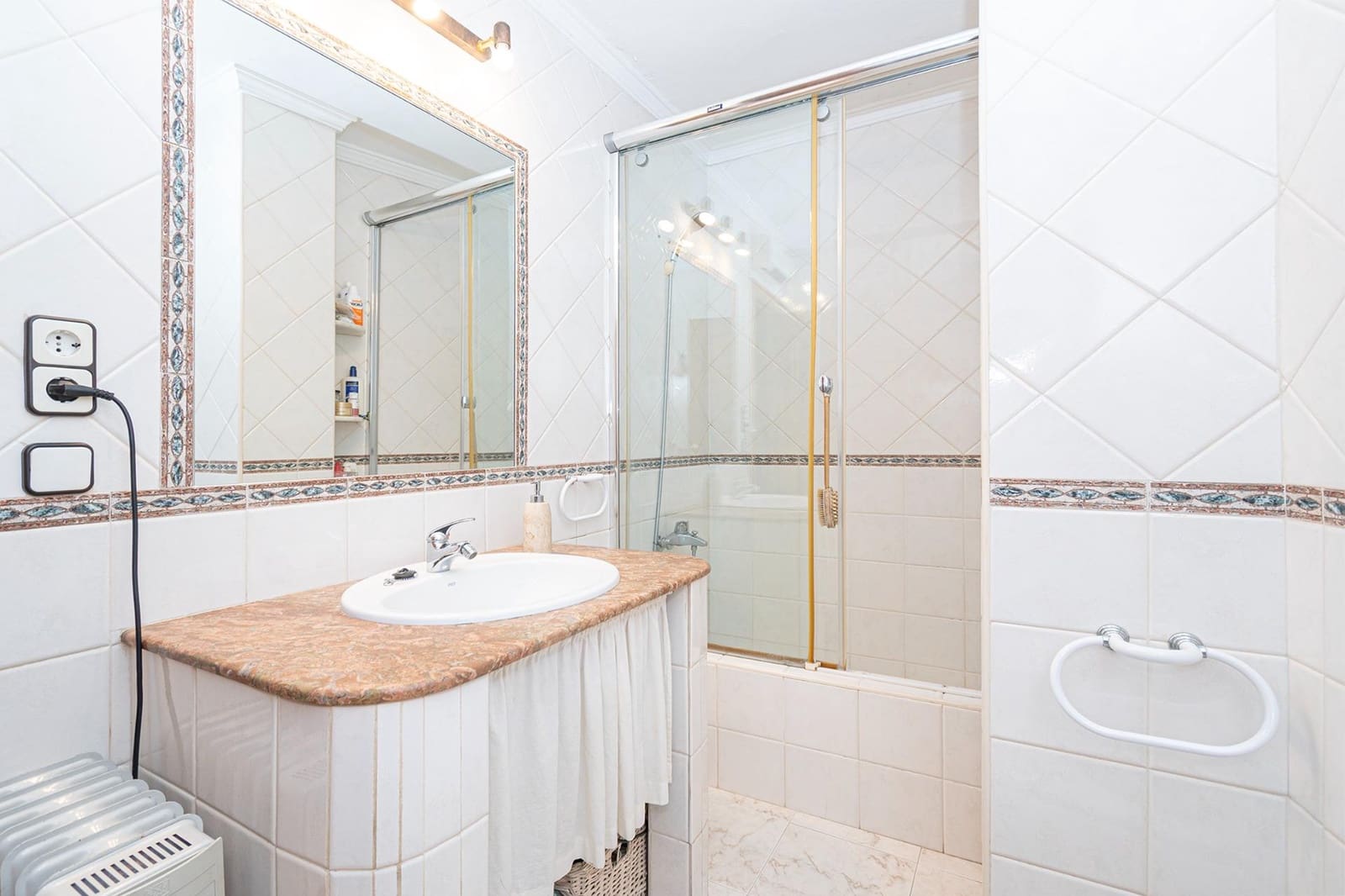 3 sovrum Lägenhet till salu i Palma de Mallorca med garage - 470 000 € (Ref: 9808015)