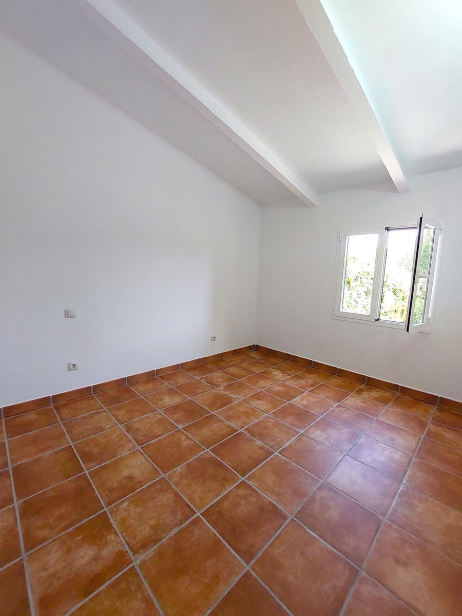 3 bedroom Finca/Country House for rent in Alaro with garage - € 2,250 (Ref: 9811947)