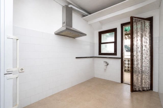 2 soverom Rekkehus til salgs i Palma de Mallorca med garasje - € 349 000 (Ref: 9818270)