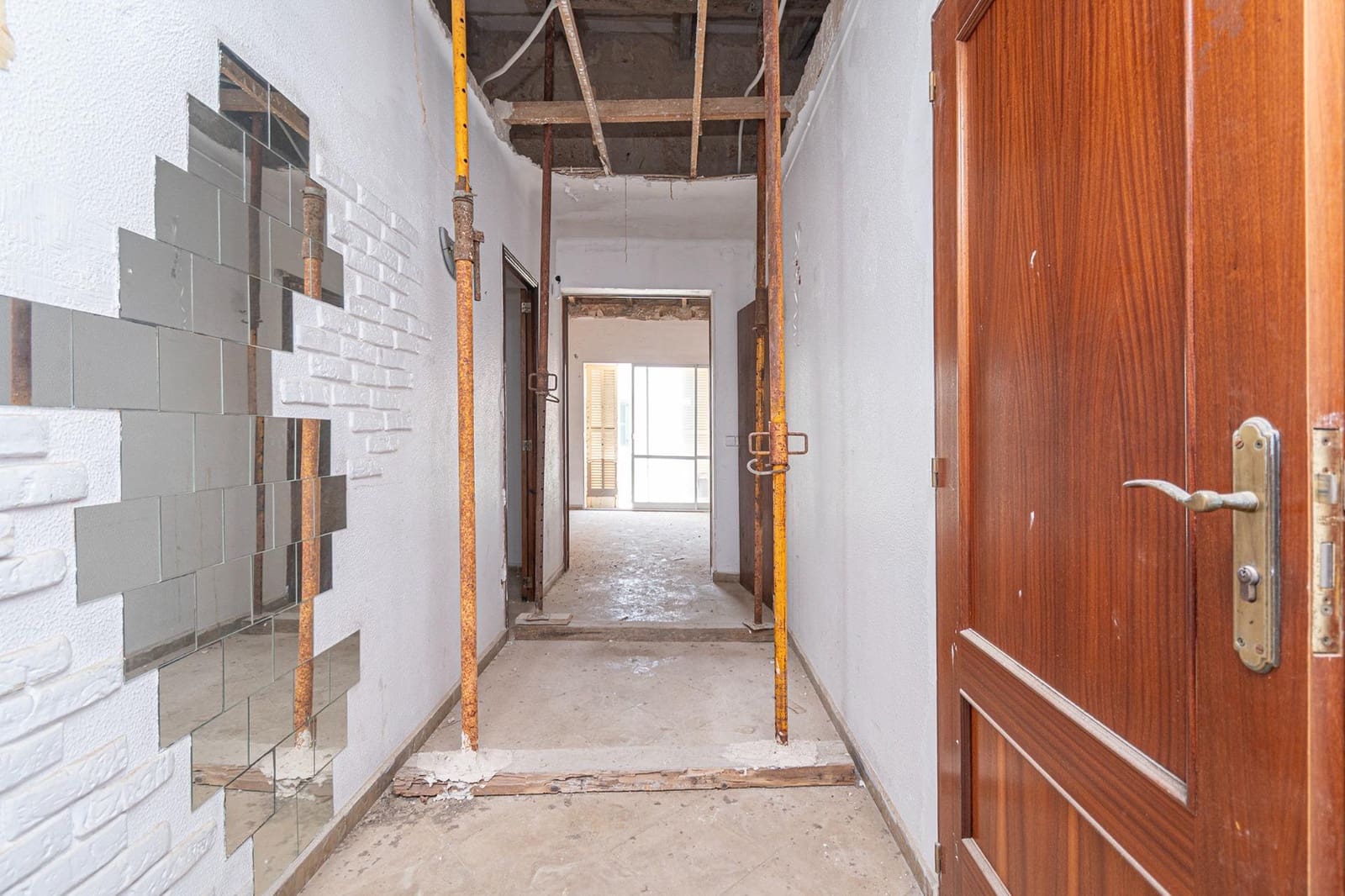 2 bedroom Terraced Villa for sale in Palma de Mallorca with garage - € 349,000 (Ref: 9818270)