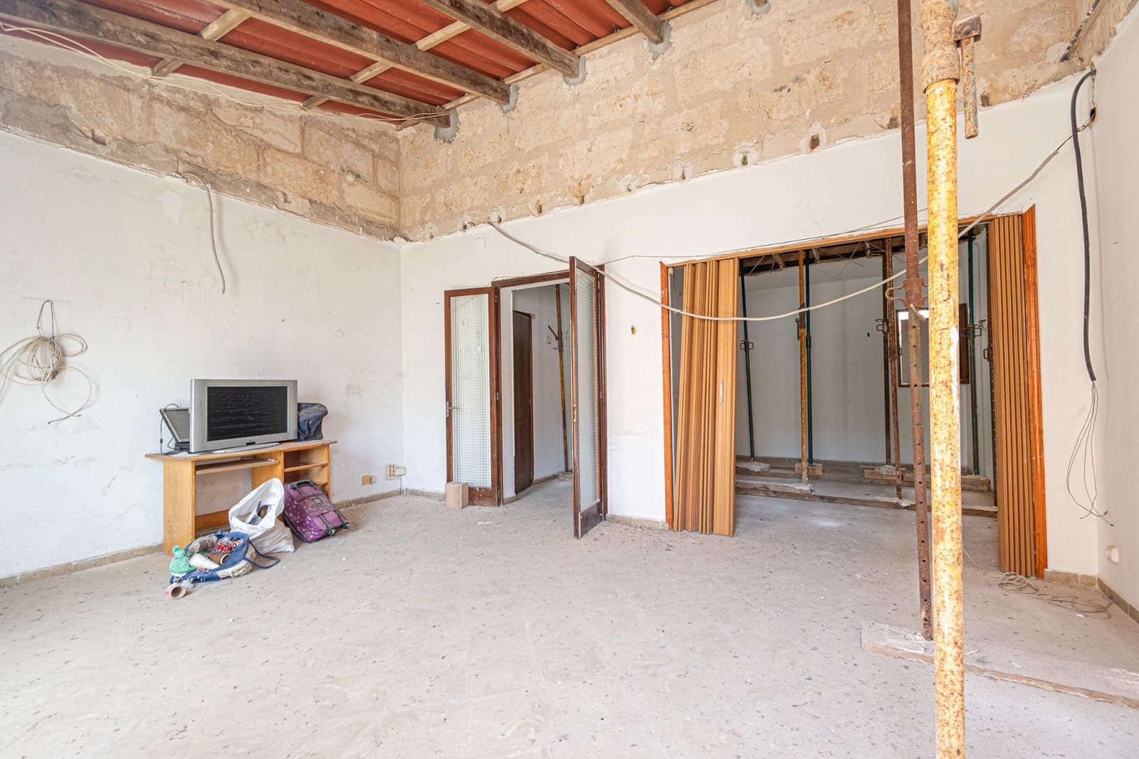 2 bedroom Terraced Villa for sale in Palma de Mallorca with garage - € 349,000 (Ref: 9818270)