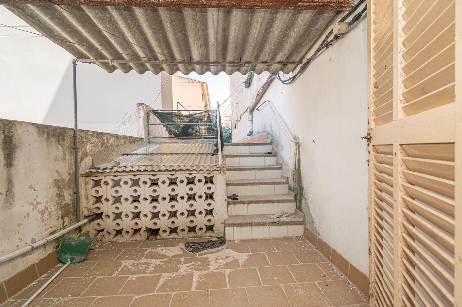 2 bedroom Terraced Villa for sale in Palma de Mallorca with garage - € 349,000 (Ref: 9818270)