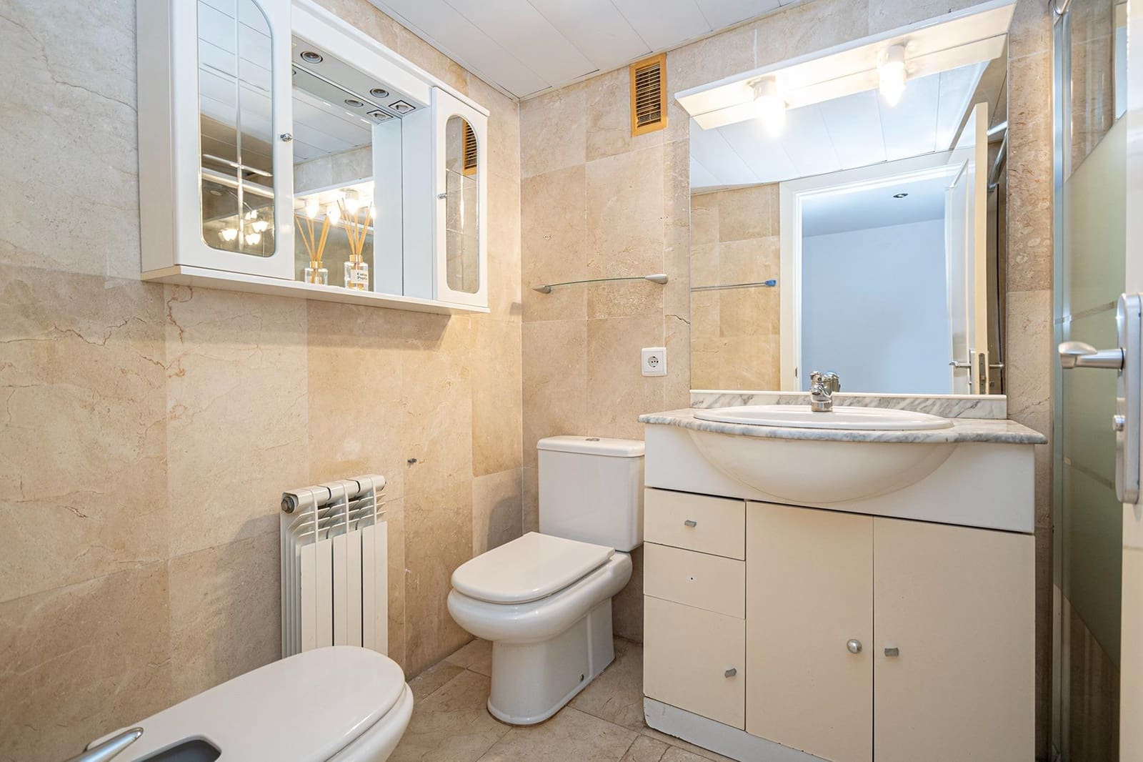 4 bedroom Flat for sale in Palma de Mallorca - € 699,000 (Ref: 9843427)