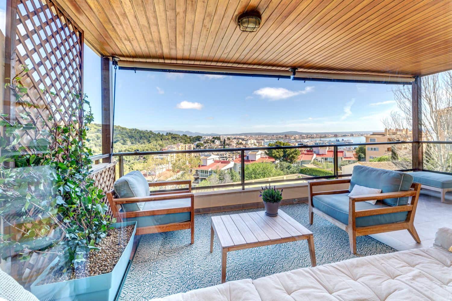 2 bedroom Flat for sale in Palma de Mallorca with pool garage - € 1,650,000 (Ref: 9849423)
