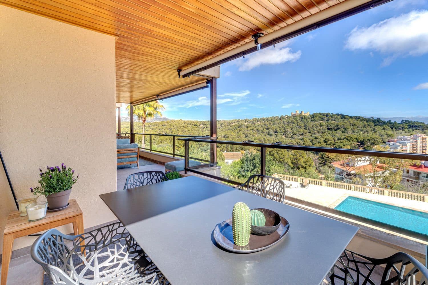 2 bedroom Flat for sale in Palma de Mallorca with pool garage - € 1,650,000 (Ref: 9849423)