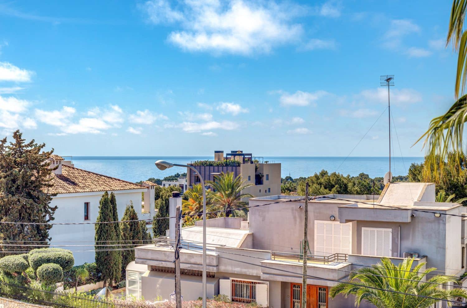 2 bedroom Flat for sale in Palma de Mallorca with pool garage - € 1,650,000 (Ref: 9849423)