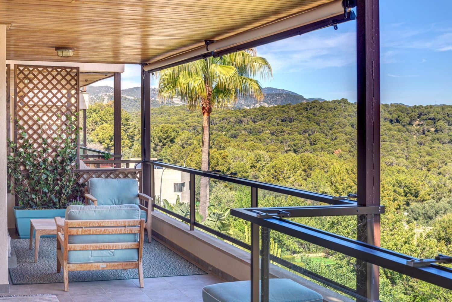 2 bedroom Flat for sale in Palma de Mallorca with pool garage - € 1,650,000 (Ref: 9849423)