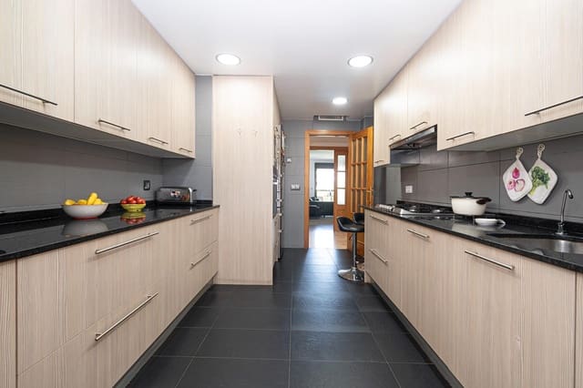 3 makuuhuone Asunto myytävänä paikassa Palma de Mallorca - 692 000 € (Ref: 9867050)