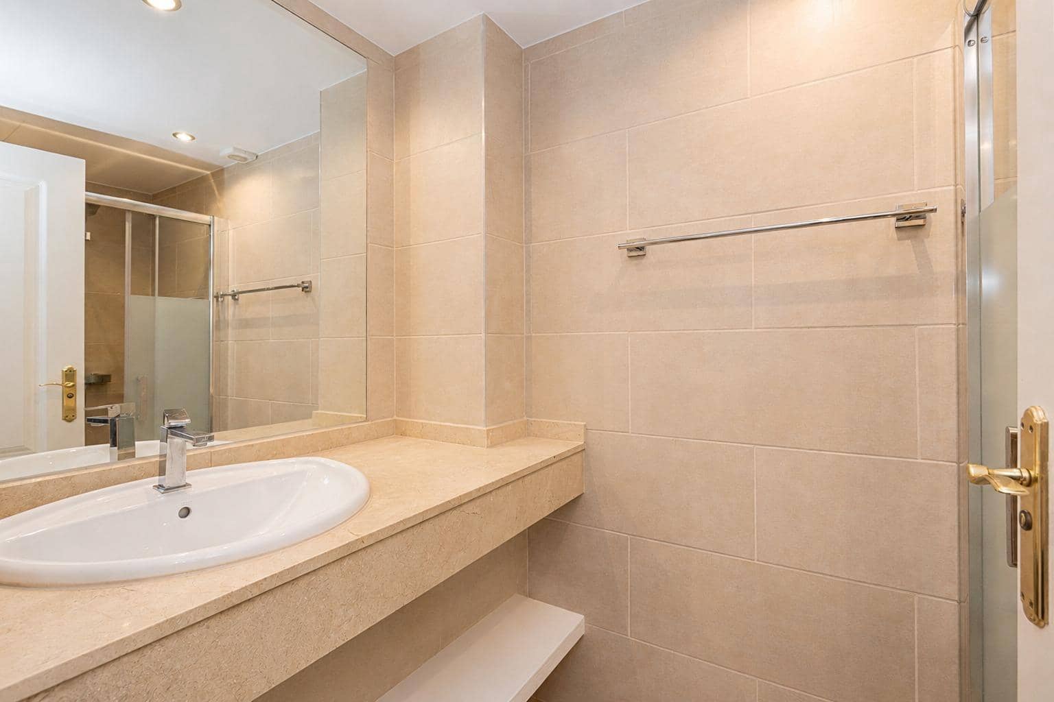 2 sypialnia Mieszkanie na sprzedaż w Llucmajor z basenem garażem - 900 000 € (Ref: 9868626)