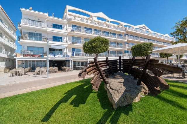 Gewerbe zu vermieten in Cala Bona, Son Servera - 2.090 € (Ref: 9878903)