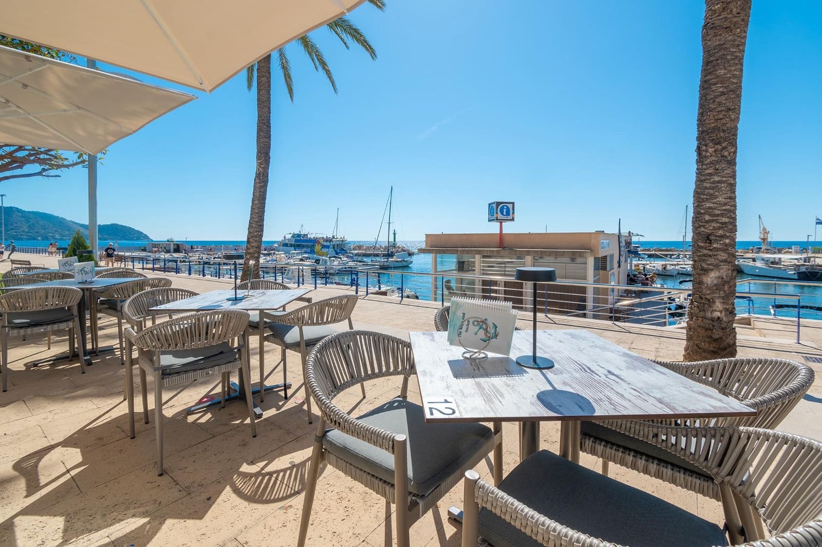 Gewerbe zu vermieten in Cala Bona - 2.090 € (Ref: 9878903)