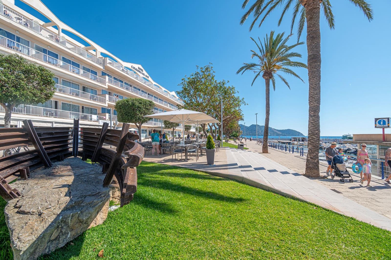 Gewerbe zu vermieten in Cala Bona - 2.090 € (Ref: 9878903)