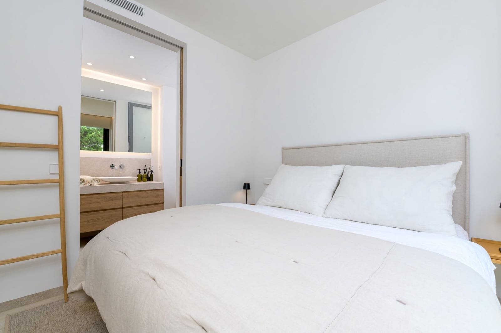 2 quarto Apartamento para venda em Palma de Mallorca com piscina garagem - 1 395 000 € (Ref: 9881970)