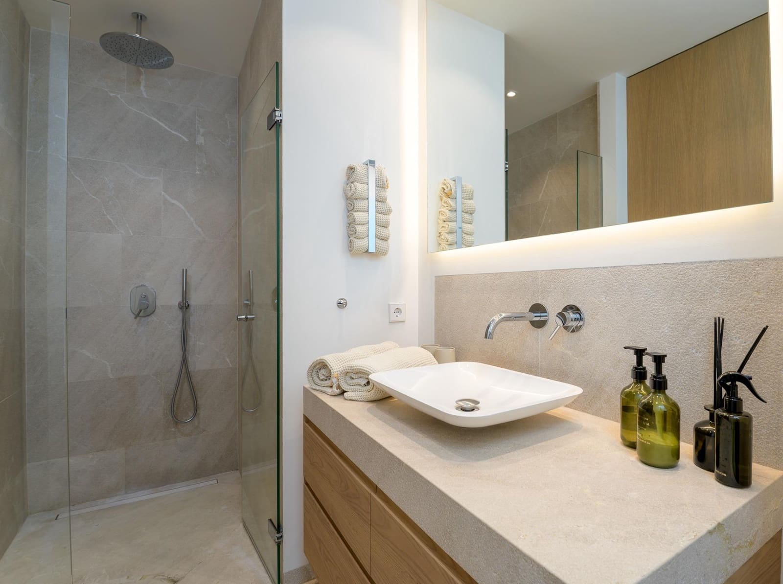2 quarto Apartamento para venda em Palma de Mallorca com piscina garagem - 1 395 000 € (Ref: 9881970)