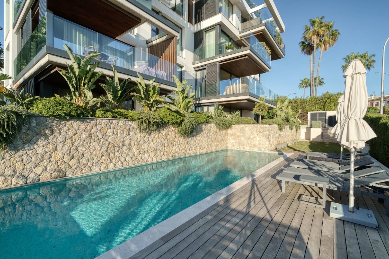 2 quarto Apartamento para venda em Palma de Mallorca com piscina garagem - 1 395 000 € (Ref: 9881970)