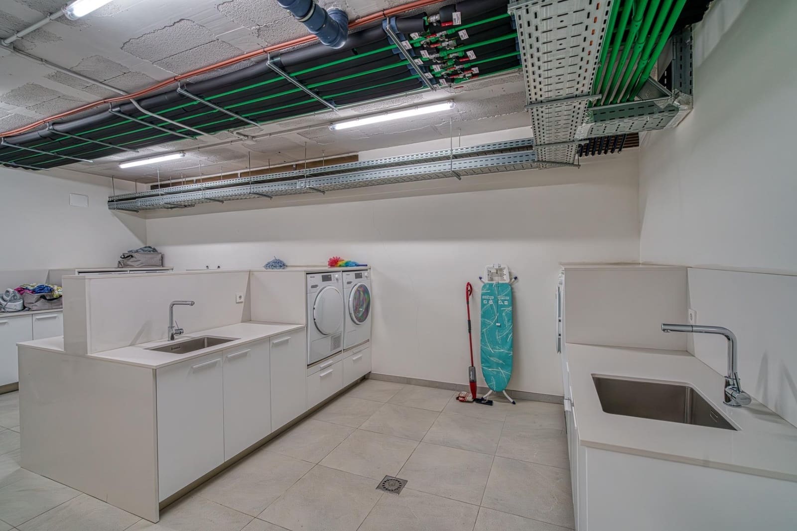 2 quarto Apartamento para venda em Palma de Mallorca com piscina garagem - 1 395 000 € (Ref: 9881970)