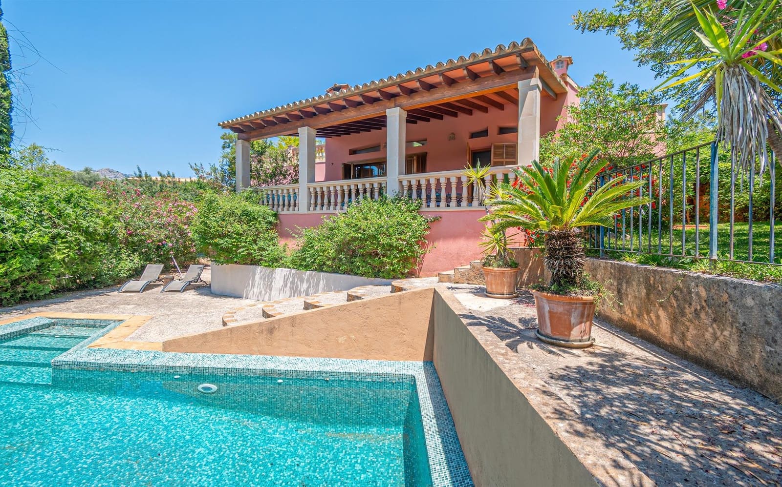 4 bedroom Villa for sale in Bunyola with pool garage - € 1,150,000 (Ref: 9884842)