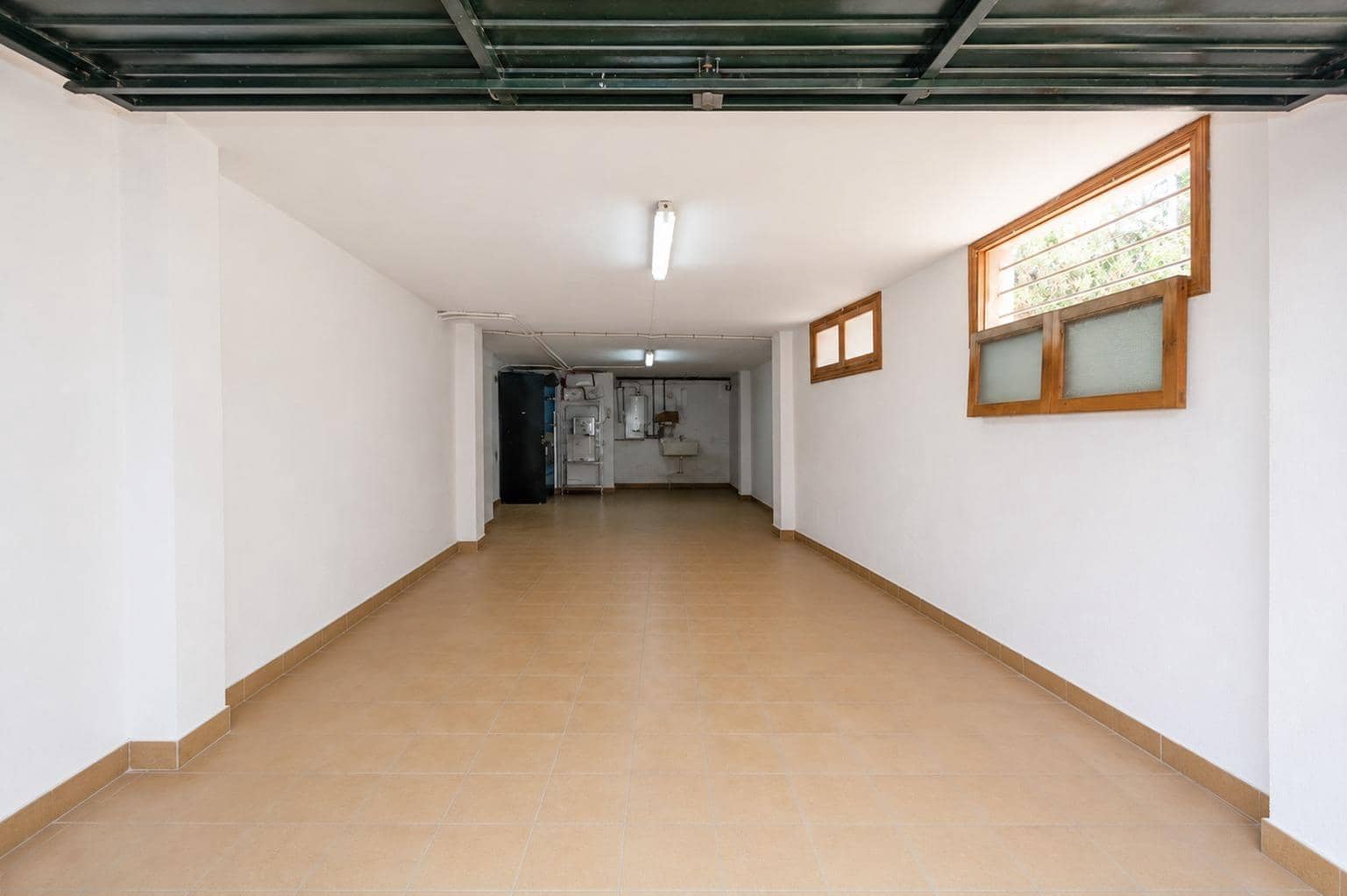 4 bedroom Villa for sale in Bunyola with pool garage - € 1,150,000 (Ref: 9884842)