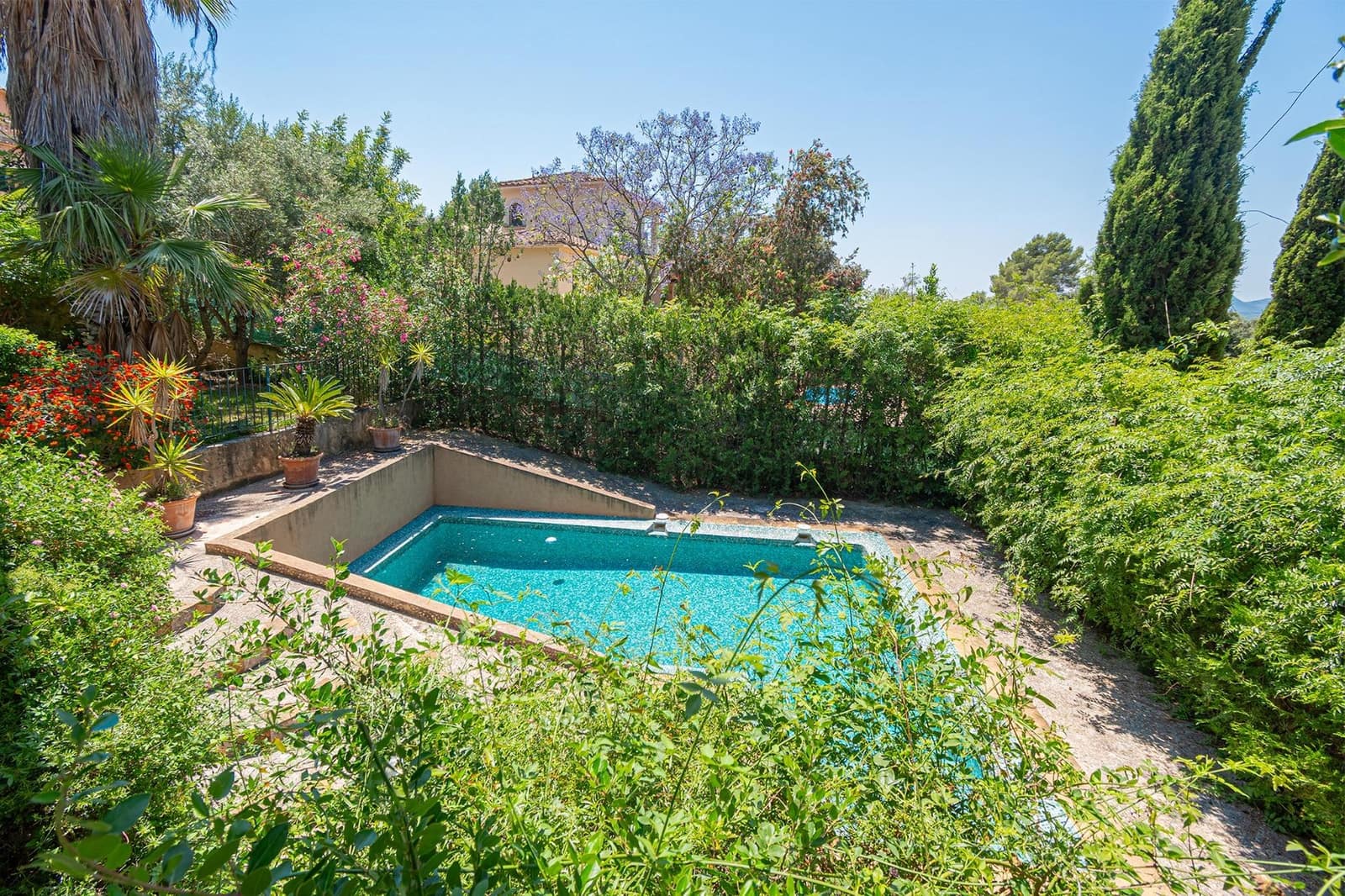 4 bedroom Villa for sale in Bunyola with pool garage - € 1,150,000 (Ref: 9884842)