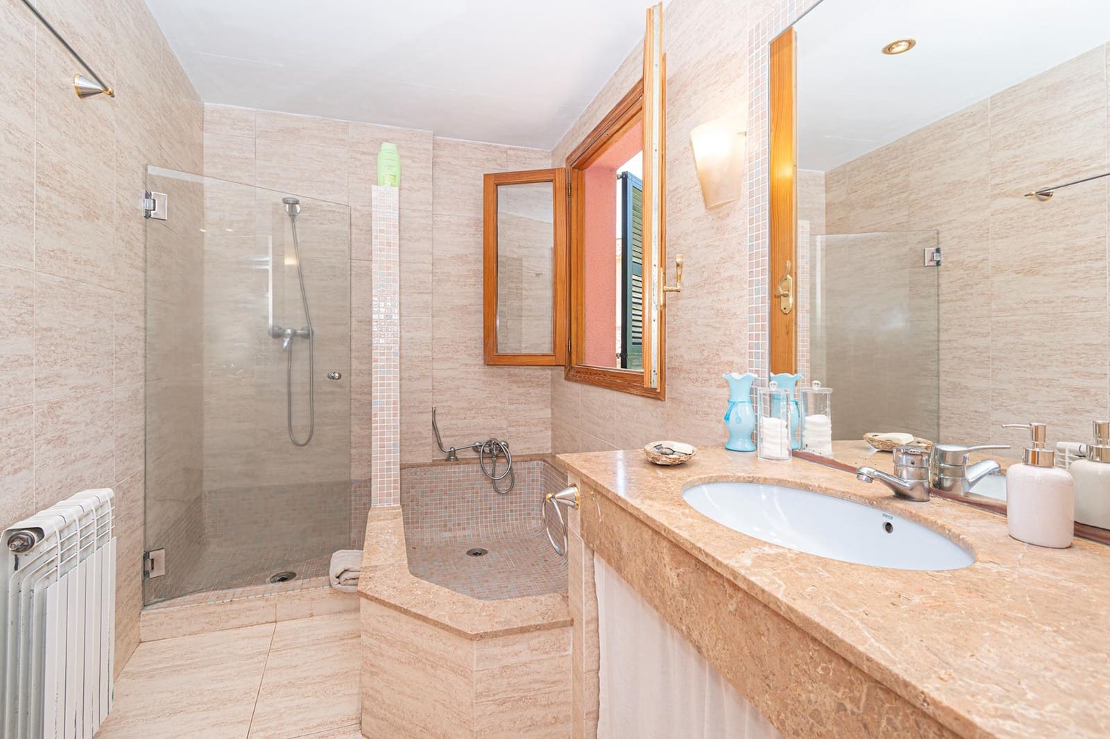 4 bedroom Villa for sale in Bunyola with pool garage - € 1,150,000 (Ref: 9884842)